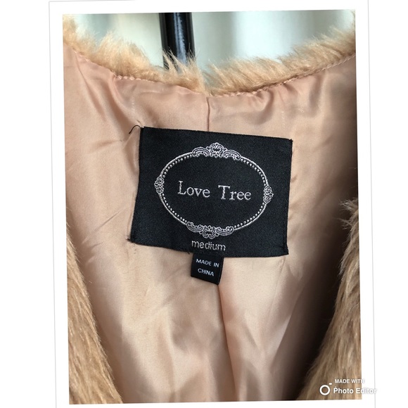 Fur beige vest. - Picture 2 of 2